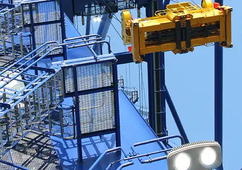 OEM Crane Light Fixture Solutions: Custom, Durable, Compliant